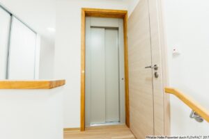 7 Zugang zum Lift