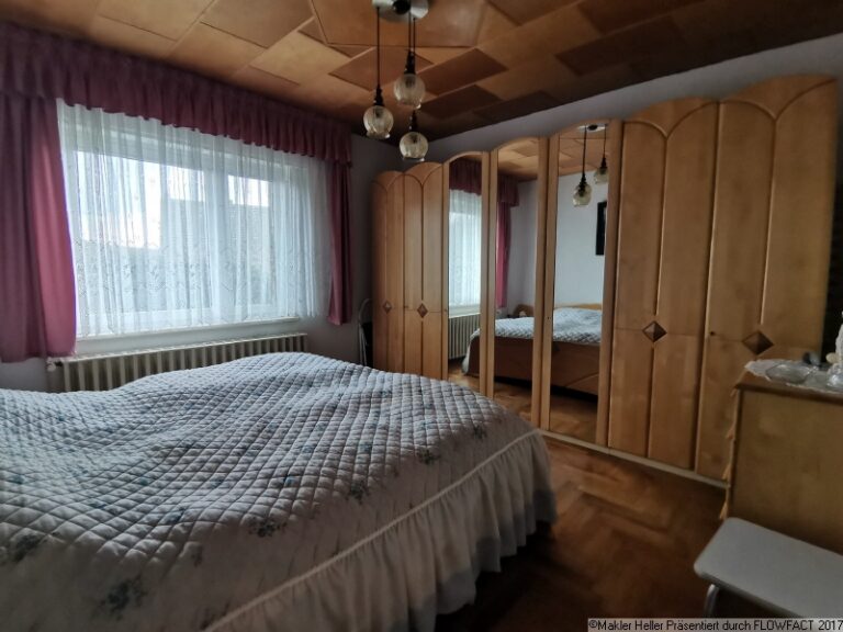 6 Schlafzimmer