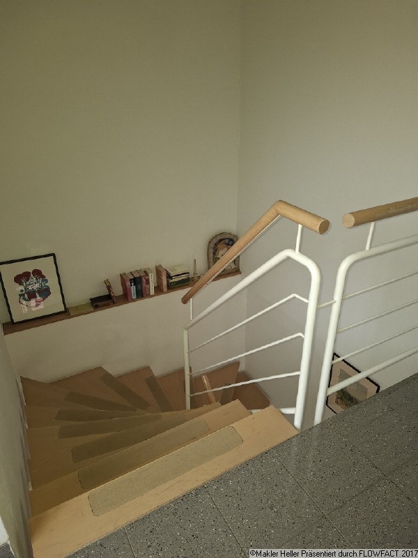 6 Treppenaufgang Nr 12