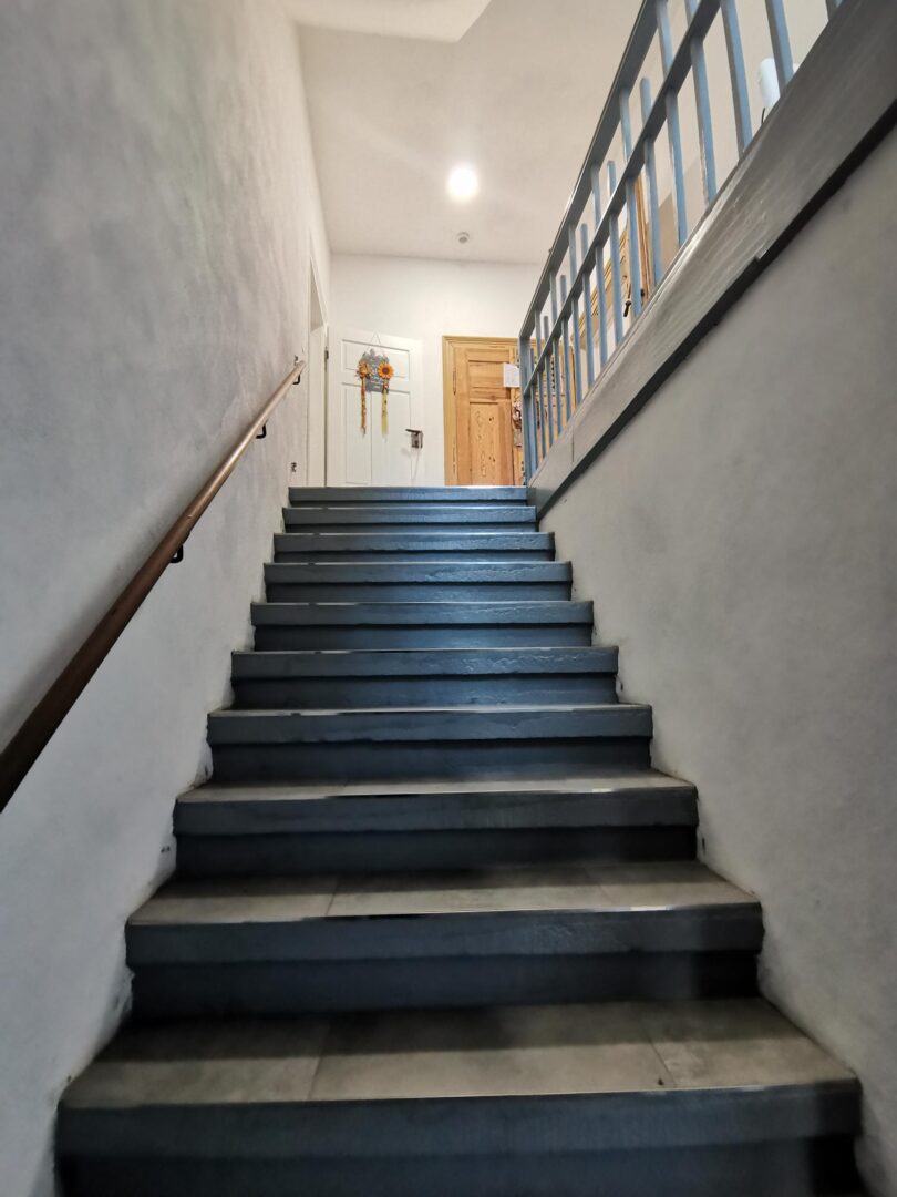 7 Treppenaufgang Nr. 14