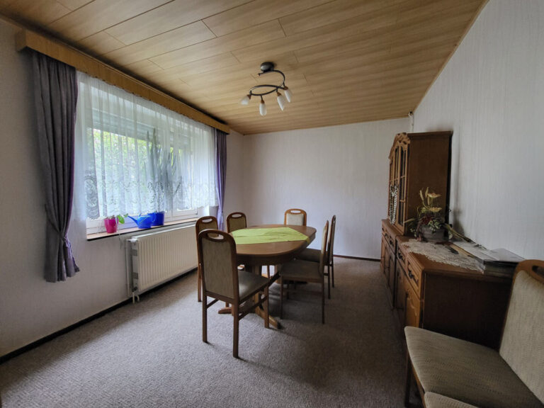 7 Esszimmer