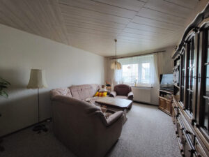 8 Wohnzimmer