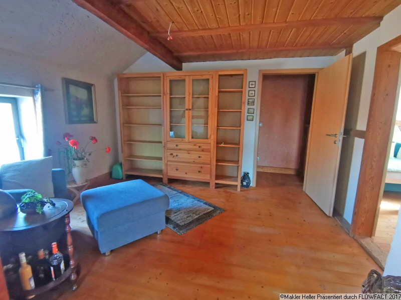 5 Wohnzimmer OG ll