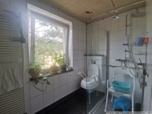 5 Bad mit Dusche