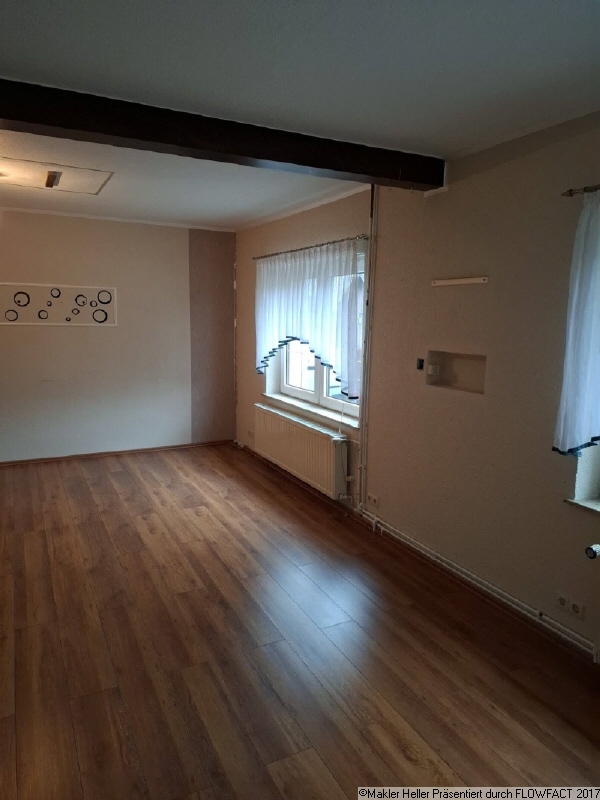 8 Wohnzimmer