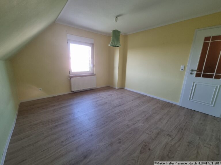 9 Zimmer 3 OG